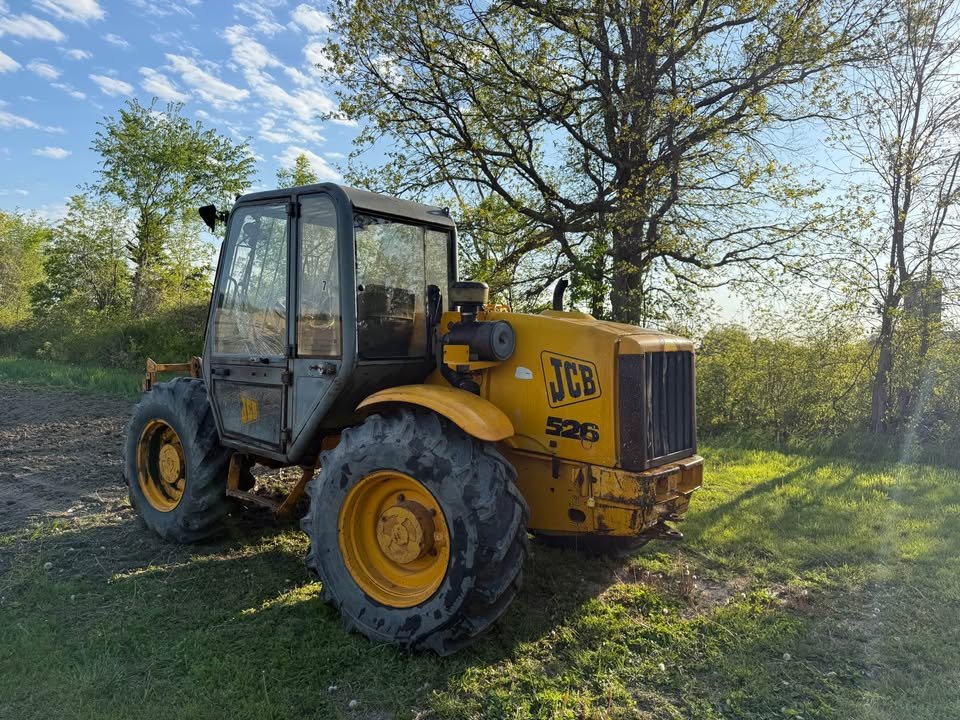 JCB5