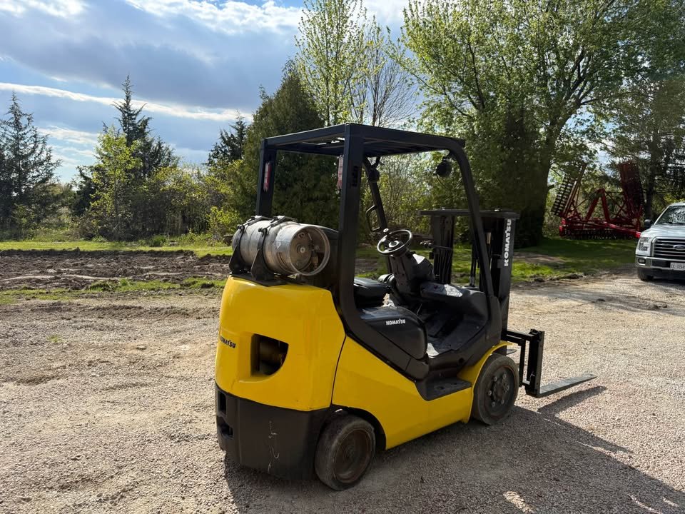 Komatsu 3