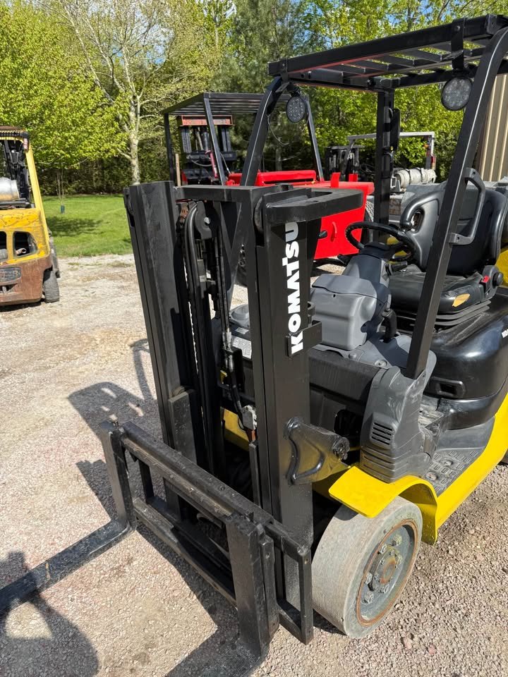 Komatsu 6